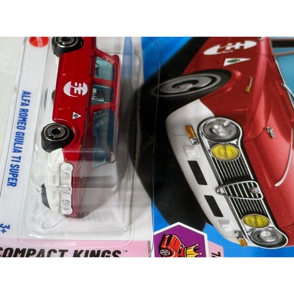 Hot Wheels Compact Kings Alfa Romeo Giulia TI Super Red 7/10 New 2025 NOC - Picture 4 of 5